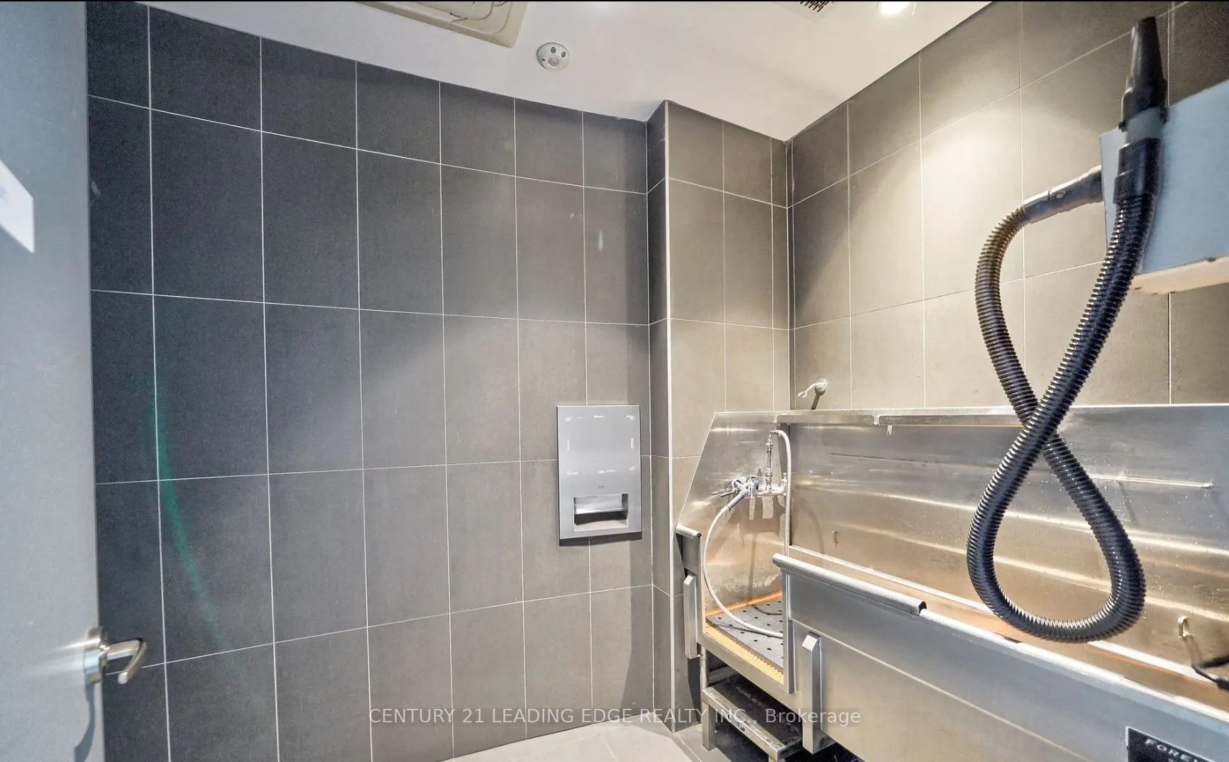 161 Roehampton Avenue, #223