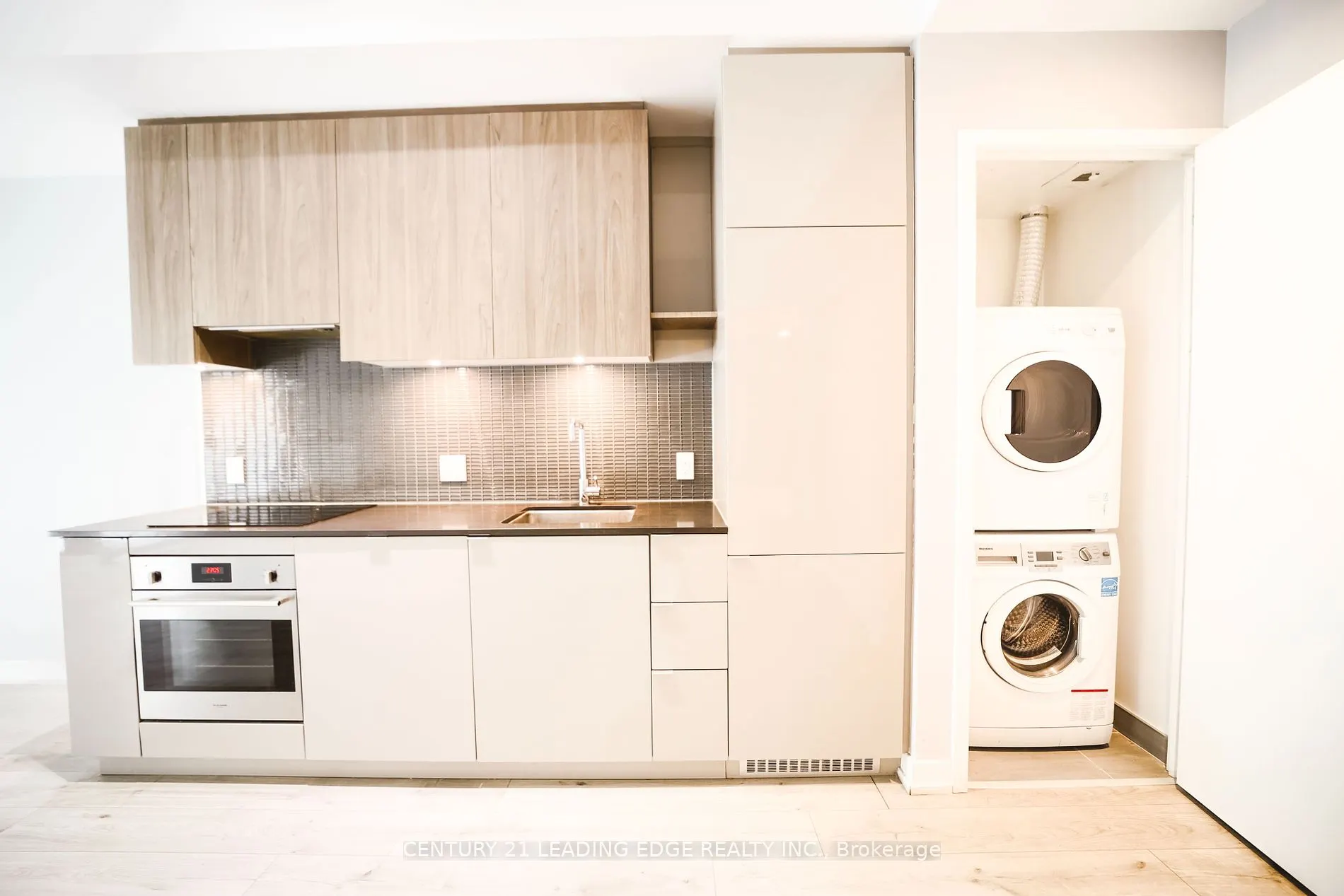 161 Roehampton Avenue, #223