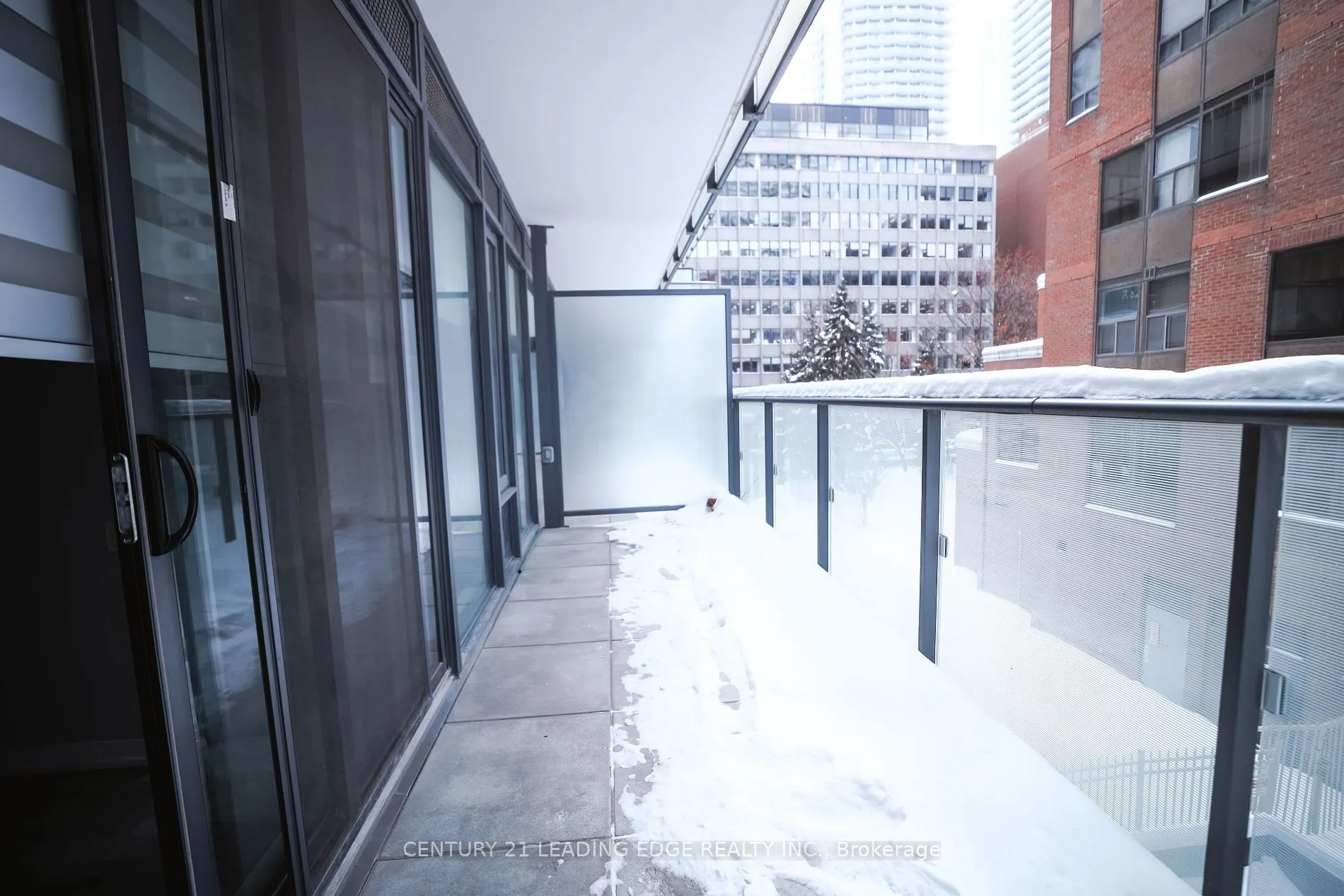 161 Roehampton Avenue, #223