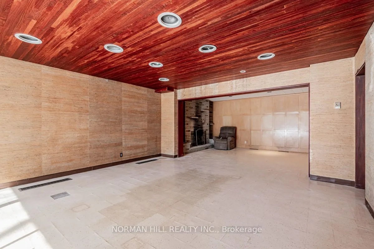 49 Timberlane Drive