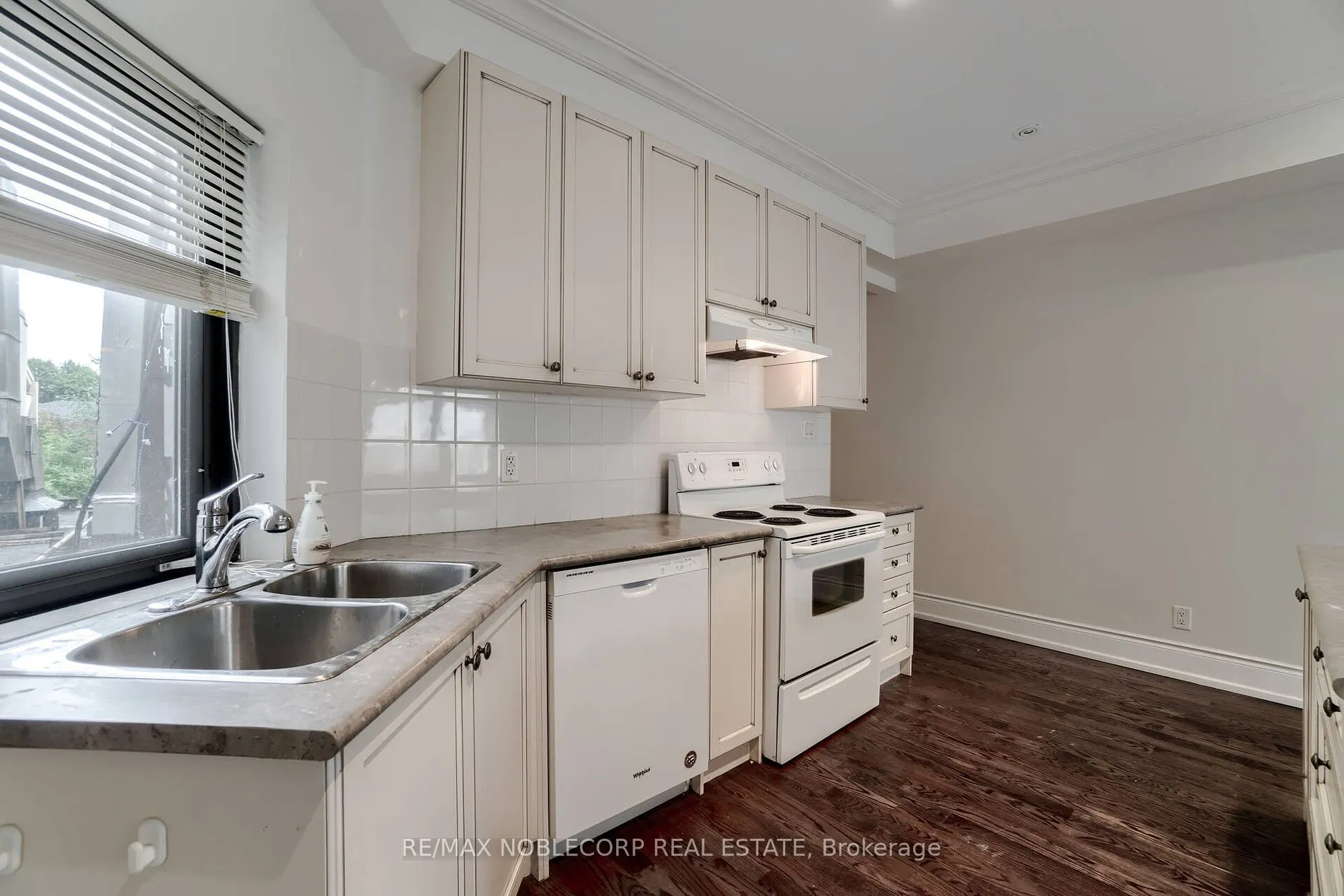 623 Mount Pleasant Road, #Upper A