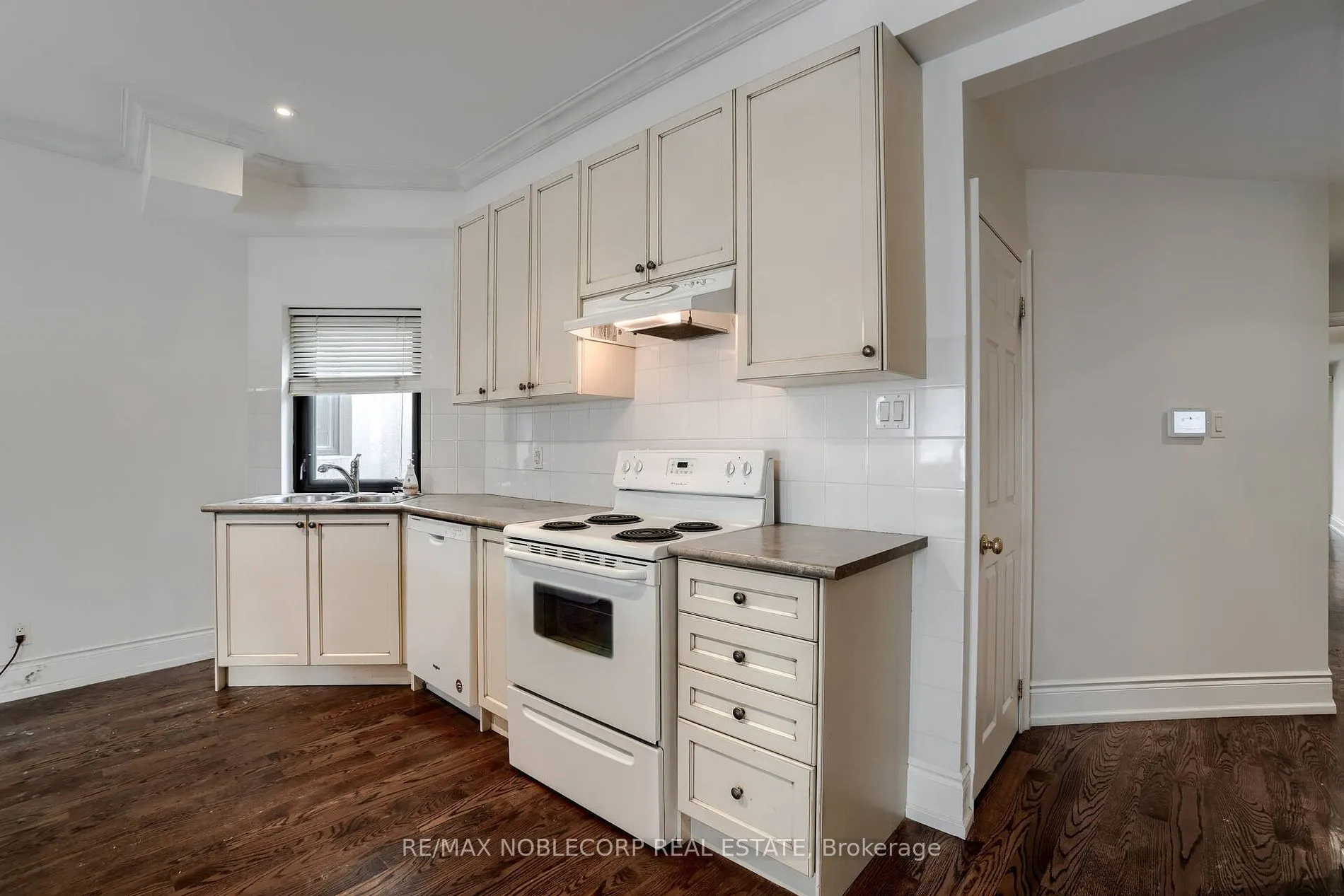 623 Mount Pleasant Road, #Upper A