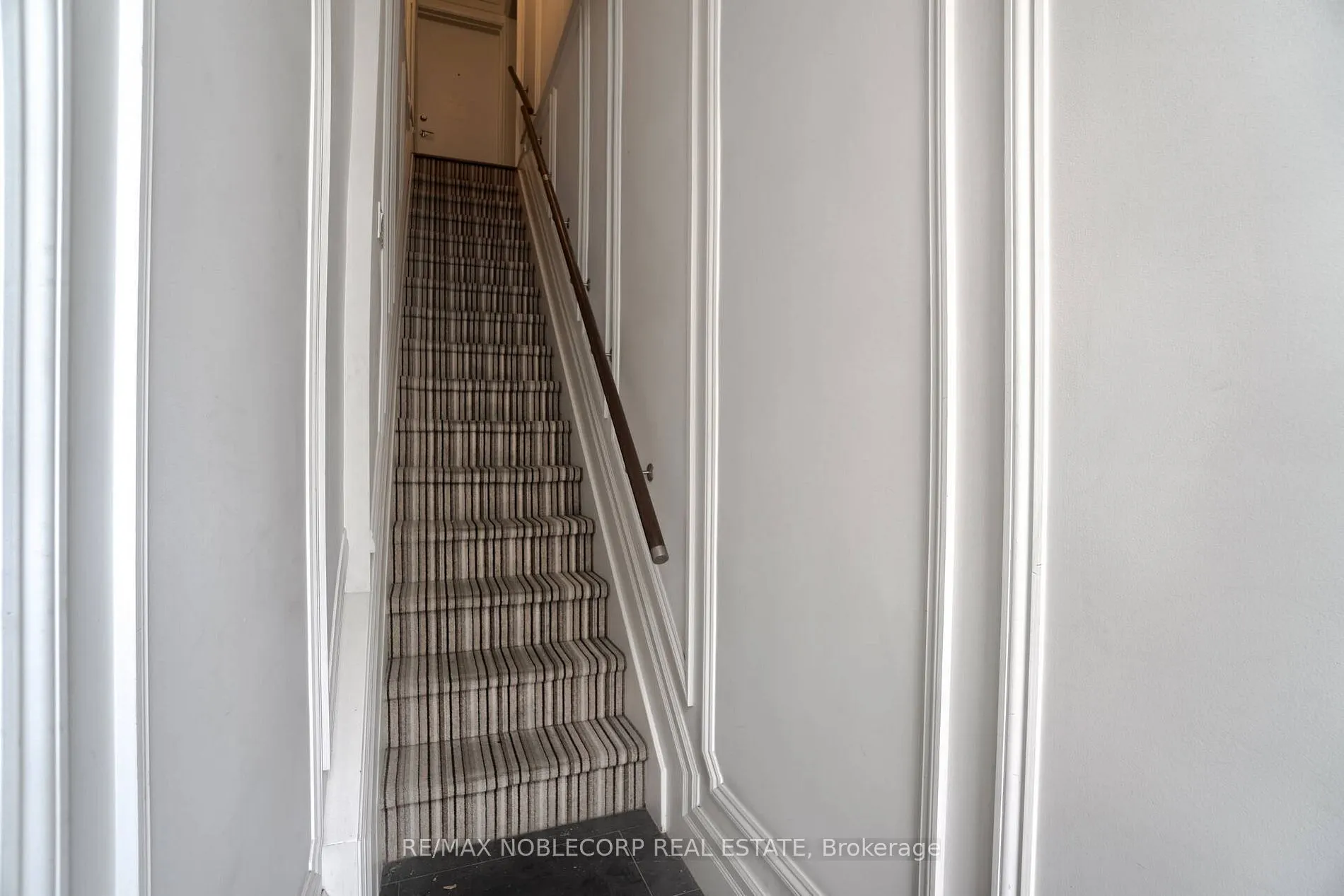 623 Mount Pleasant Road, #Upper A