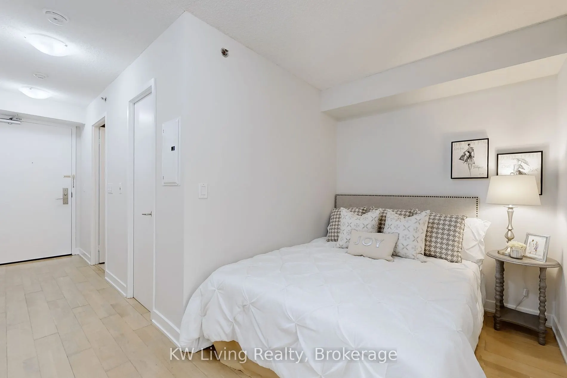 21 Nelson St, #605