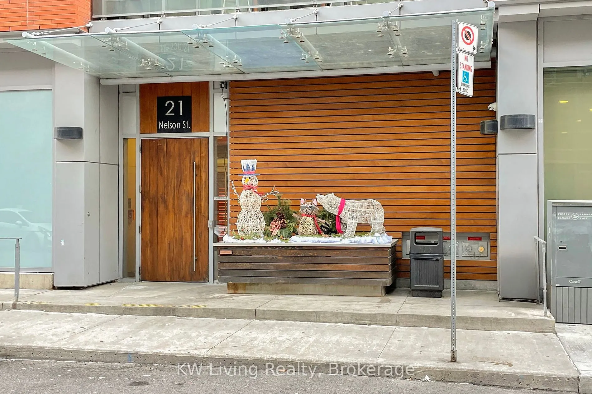 21 Nelson St, #605