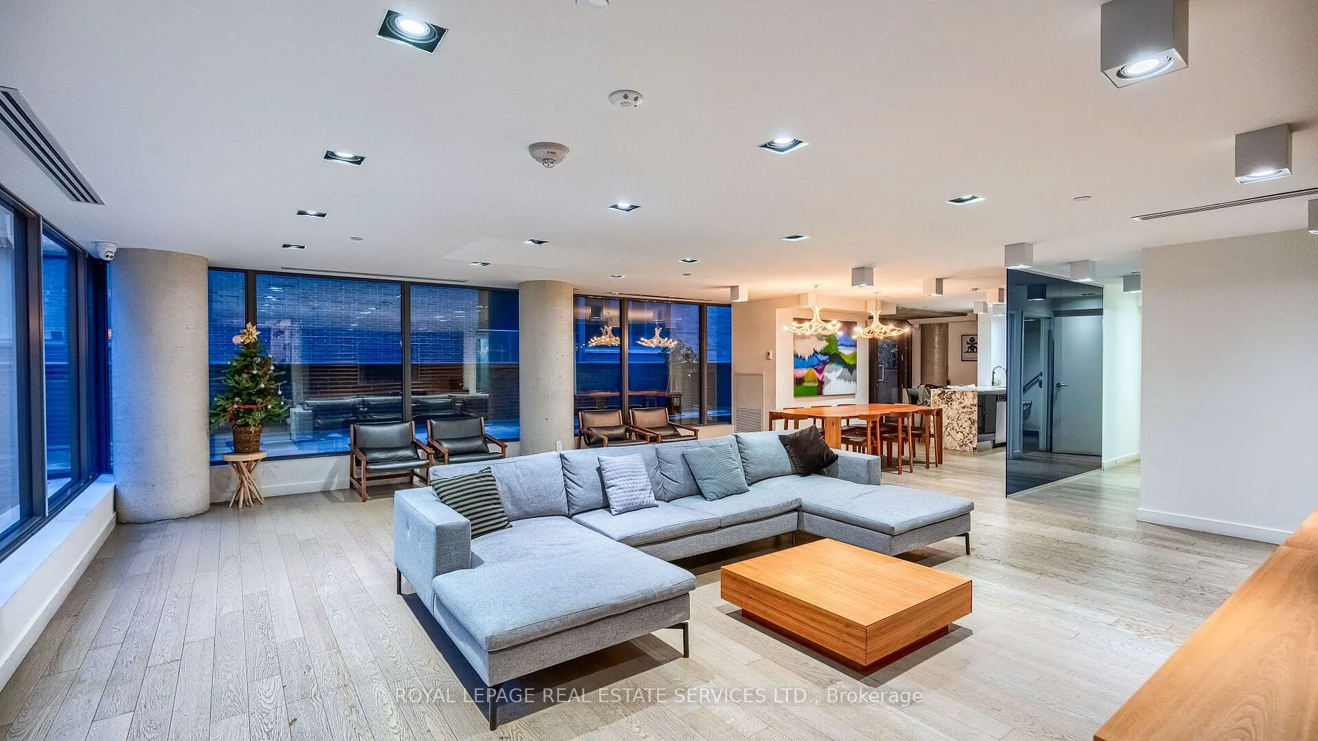 111 Bathurst Street, #1301