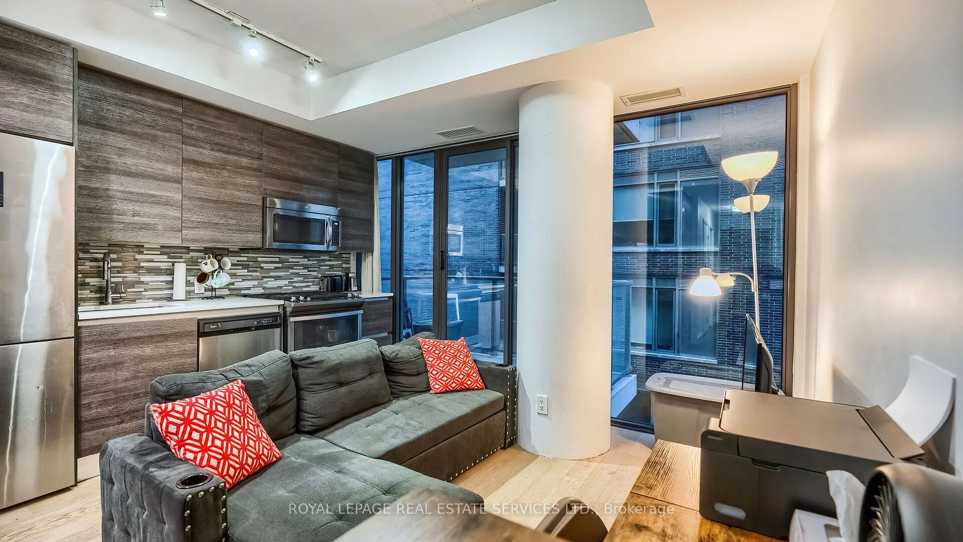 111 Bathurst Street, #1301