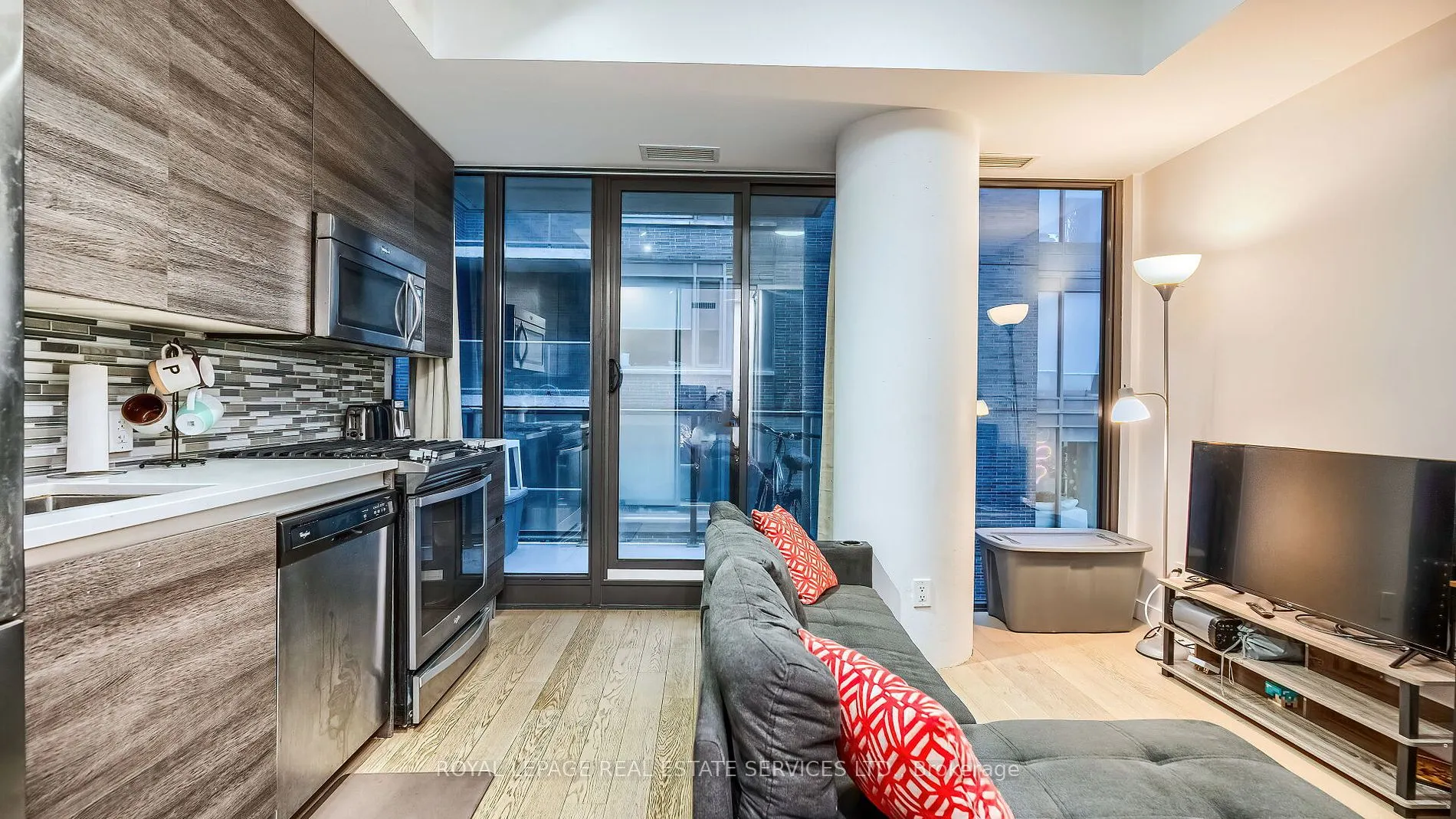 111 Bathurst Street, #1301