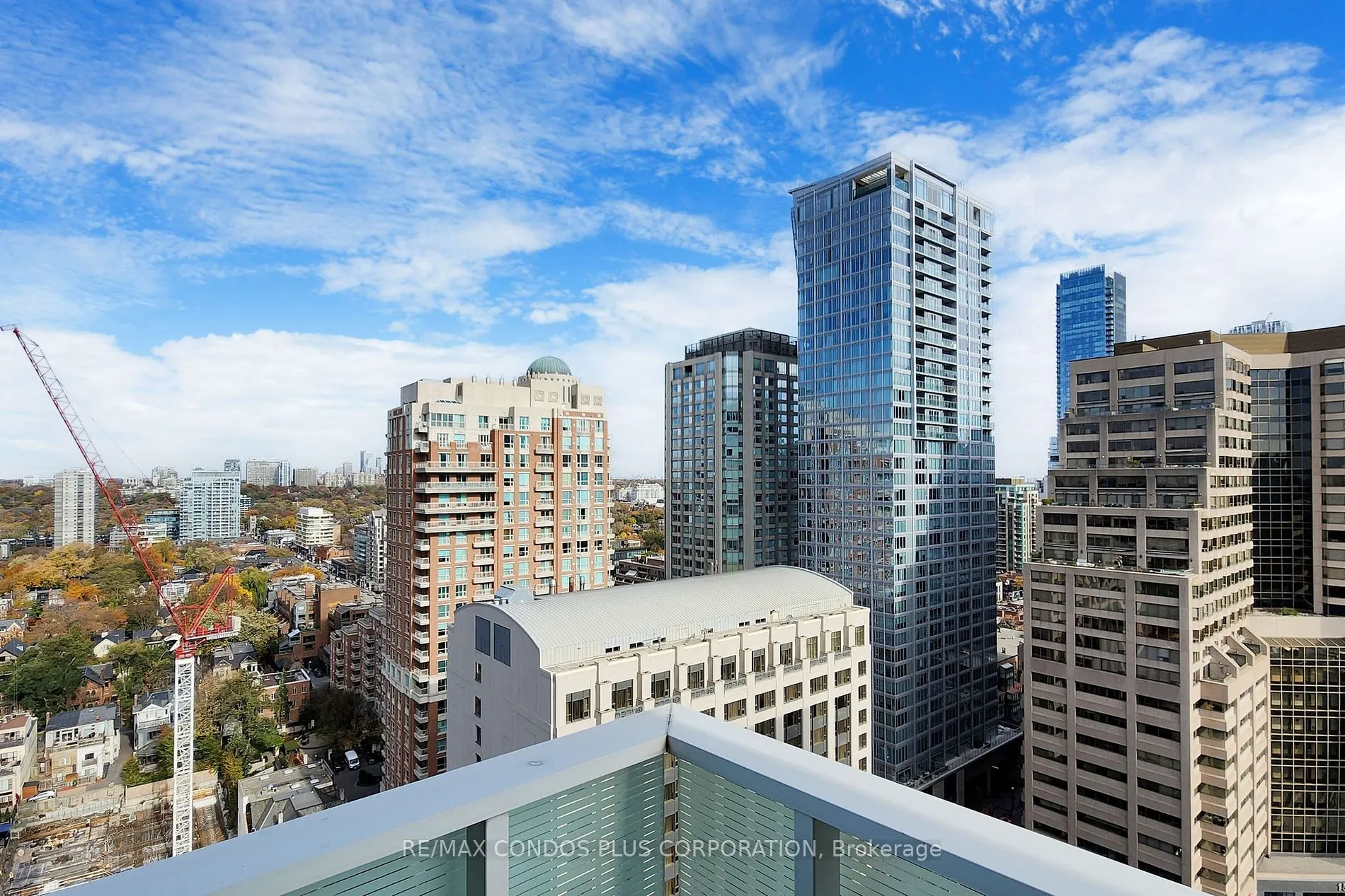 200 Bloor Street W, #2105