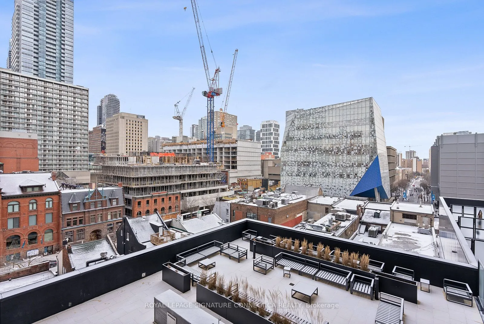 20 Edward Street, #517