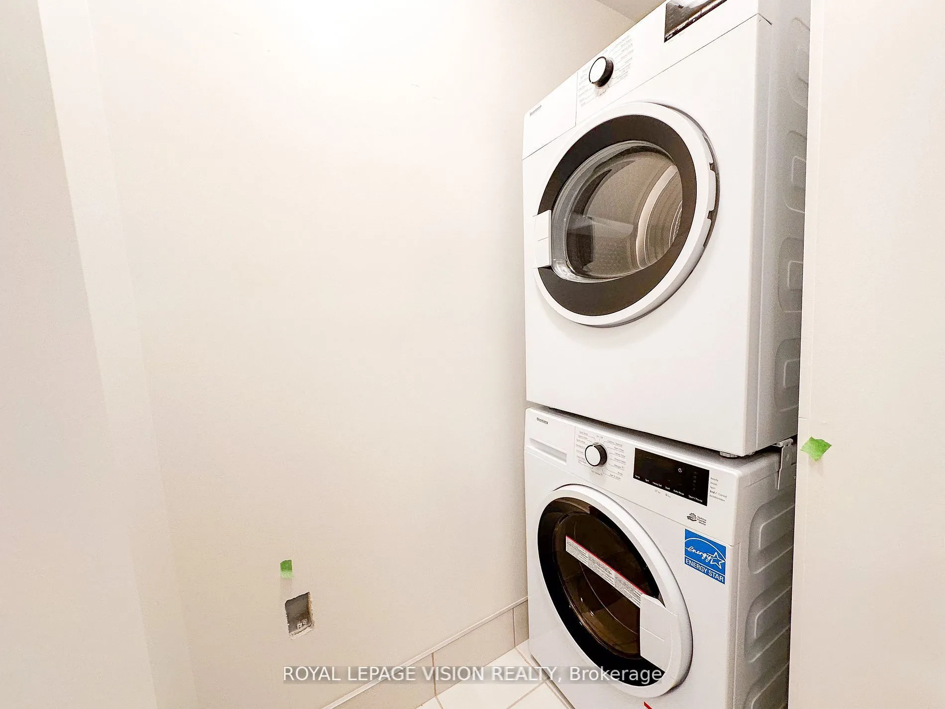 250 Lawrence Avenue W, #105