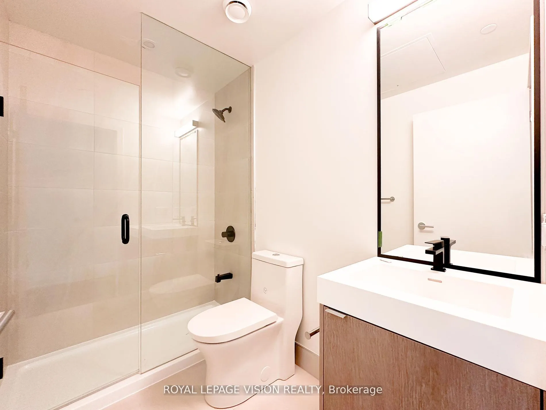 250 Lawrence Avenue W, #105