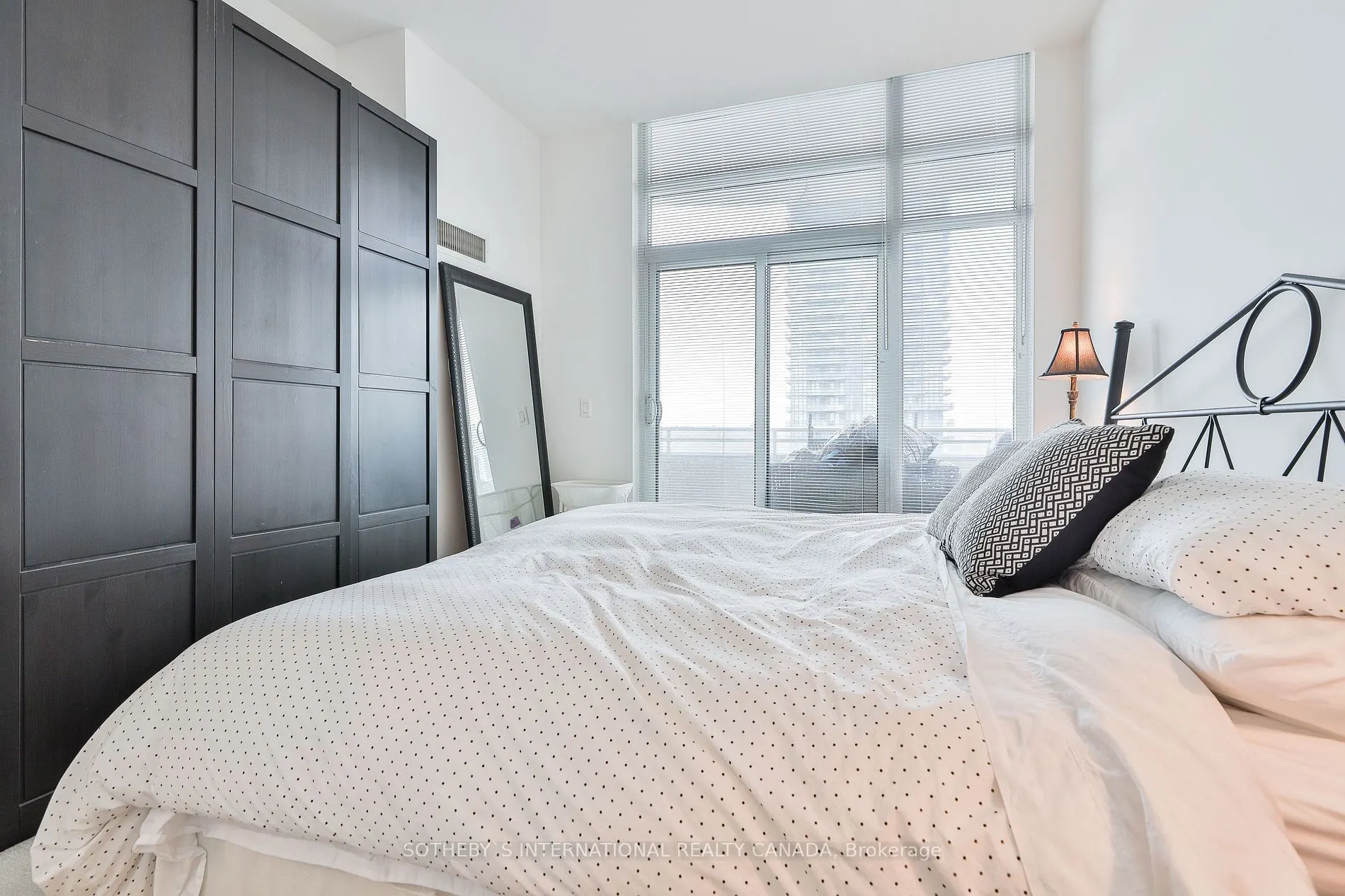 8 Scollard Street, #Ph 201