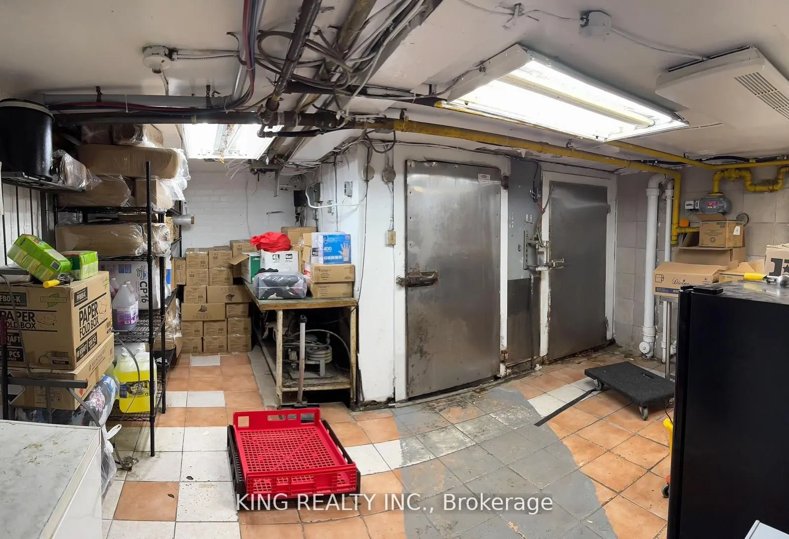 348 Queen Street E