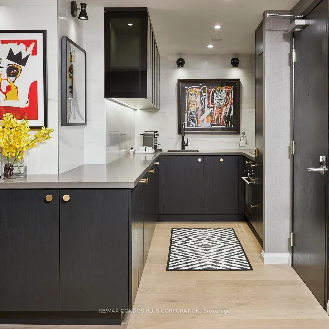 50 Lombard Street, #1203