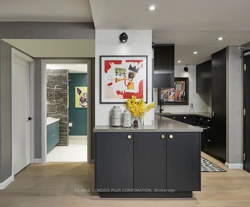 50 Lombard Street, #1203