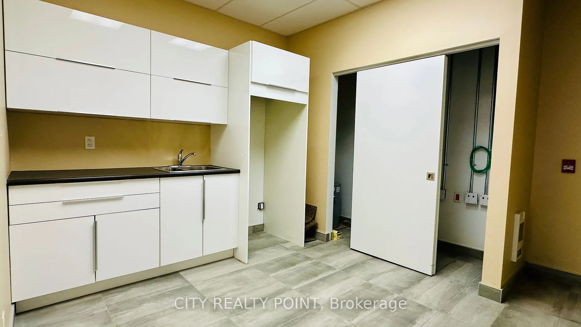 1500 Bathurst Street, #7