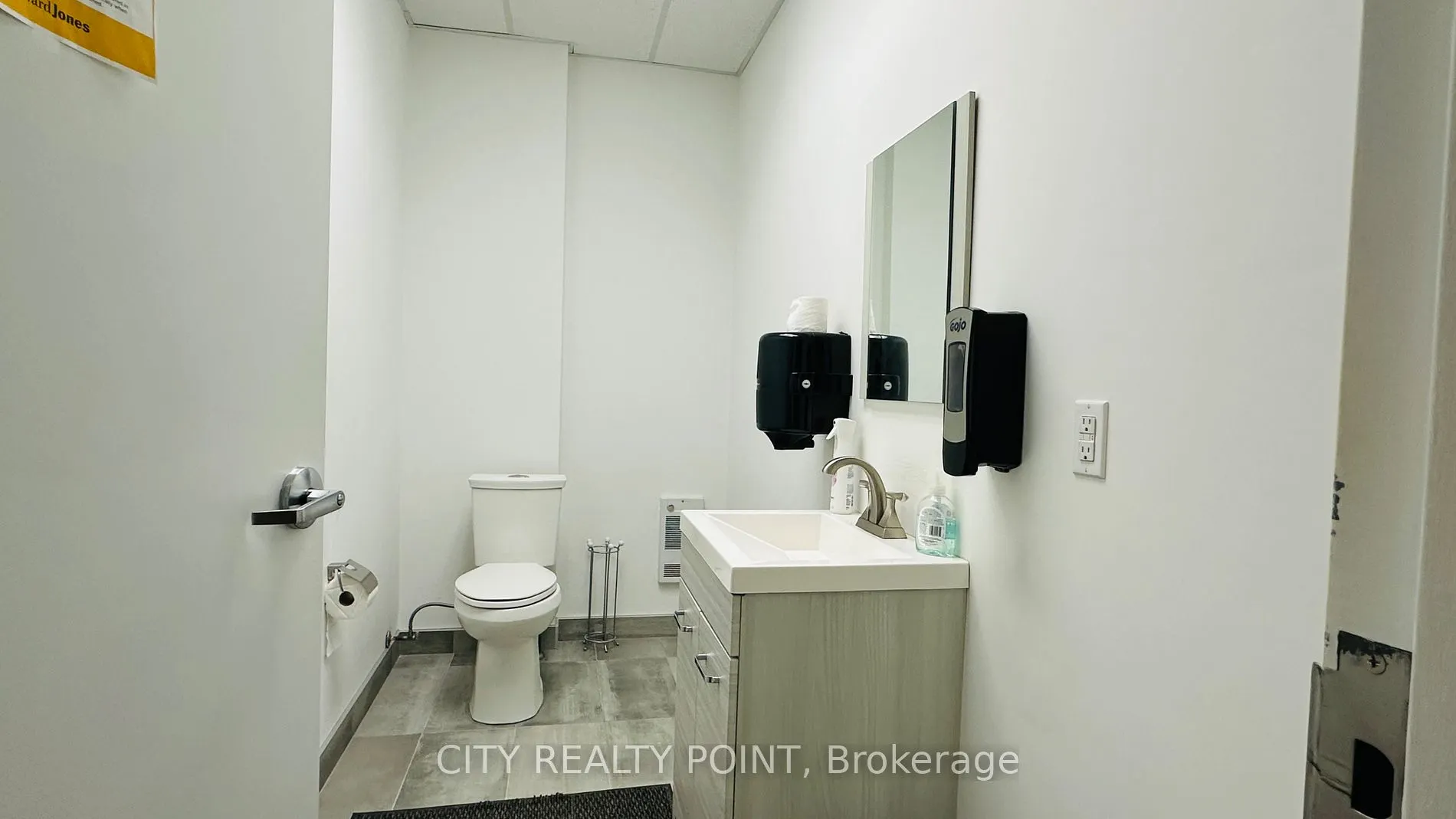 1500 Bathurst Street, #7