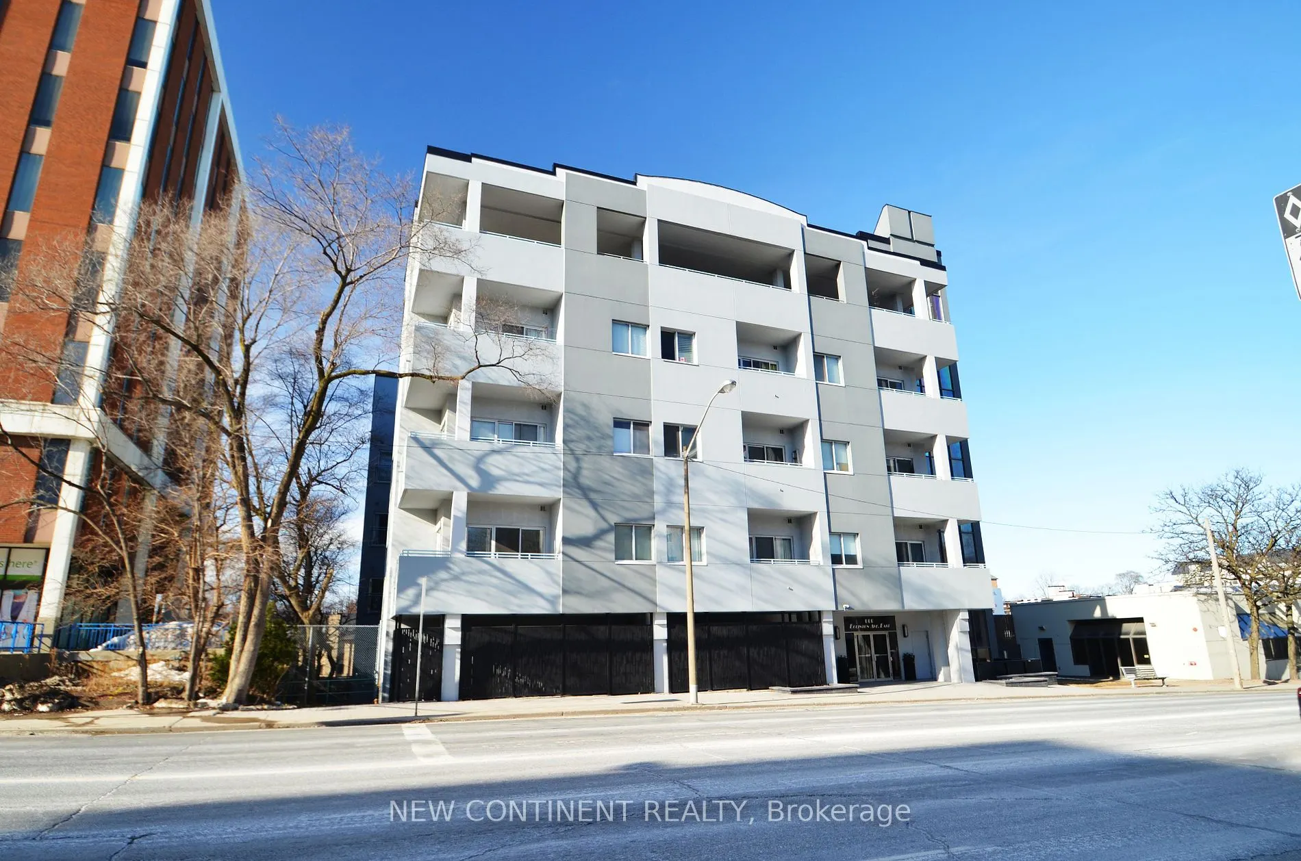 600 Eglinton Avenue E, #311