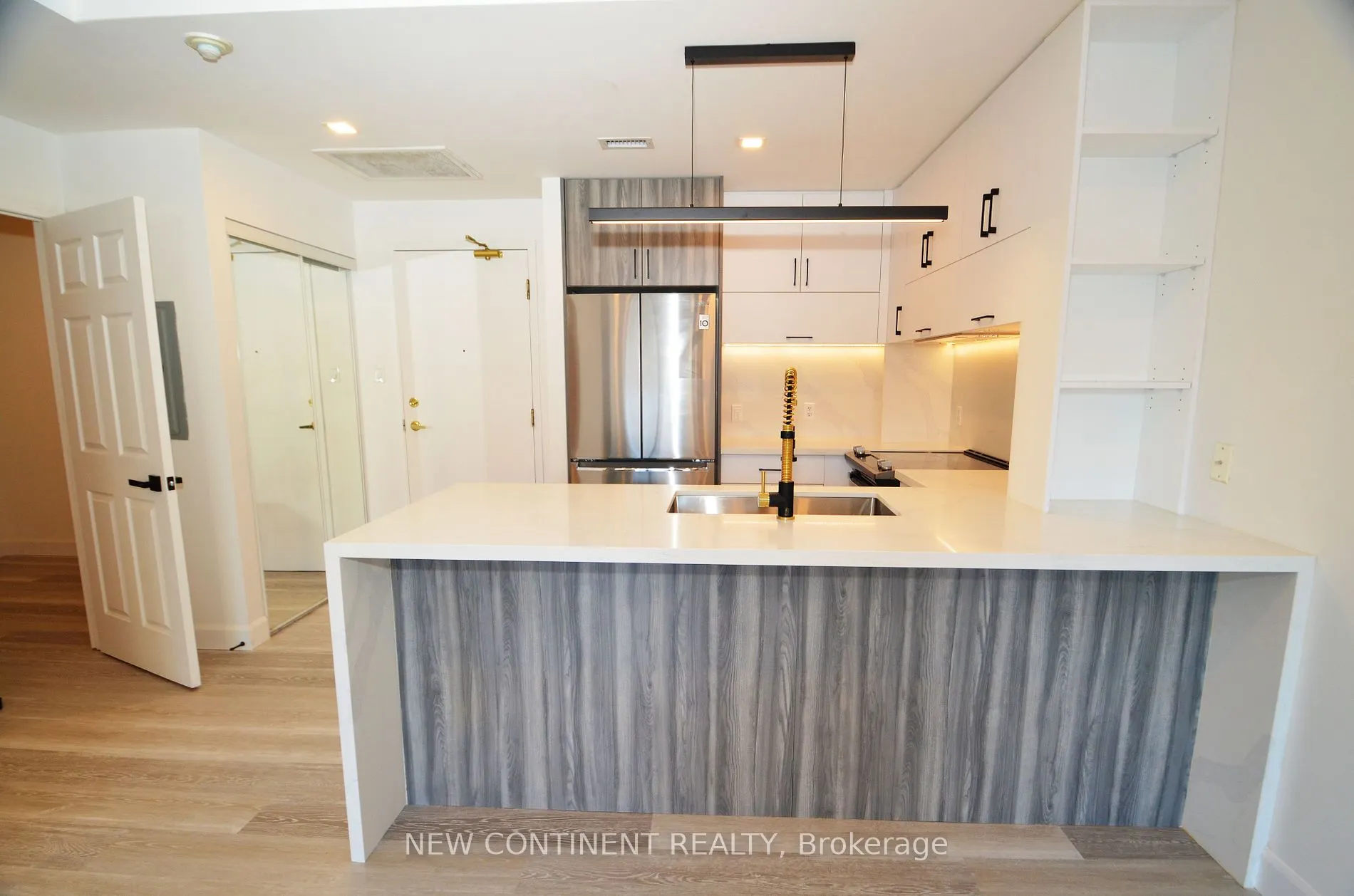600 Eglinton Avenue E, #311
