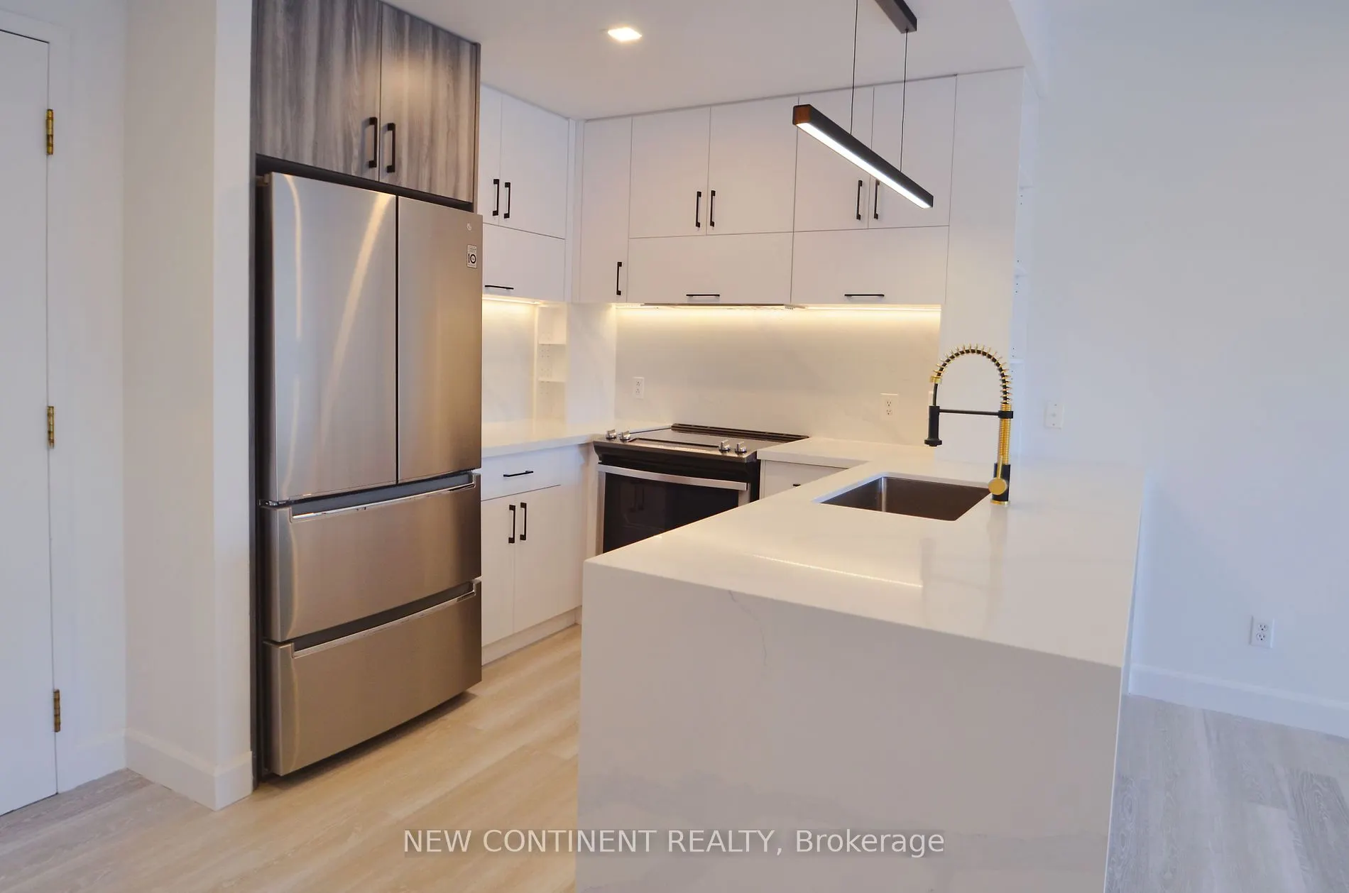 600 Eglinton Avenue E, #311