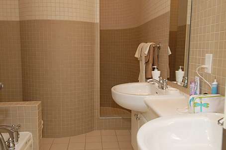 336 Davenport Rd, #201