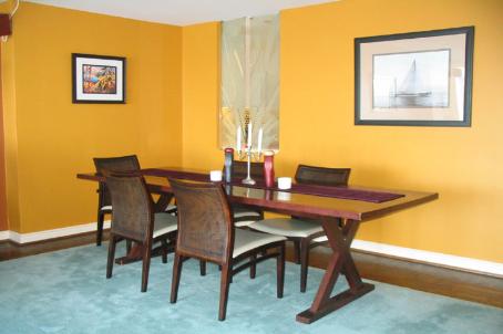 211 Queens Quay W #1105