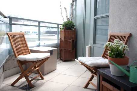 230 Queens Quay W #222
