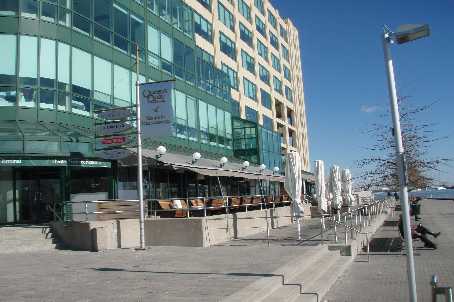 211 Queens Quay W #1105