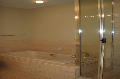 211 Queens Quay W #1105