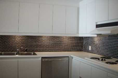 211 Queens Quay W #1105