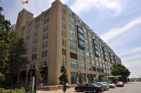 211 Queens Quay W #1105