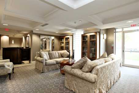 451 Rosewell Ave, #404