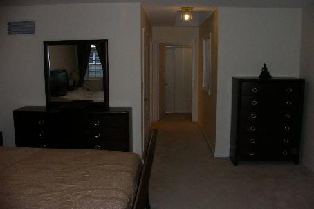 28 Sommerset Way #1520