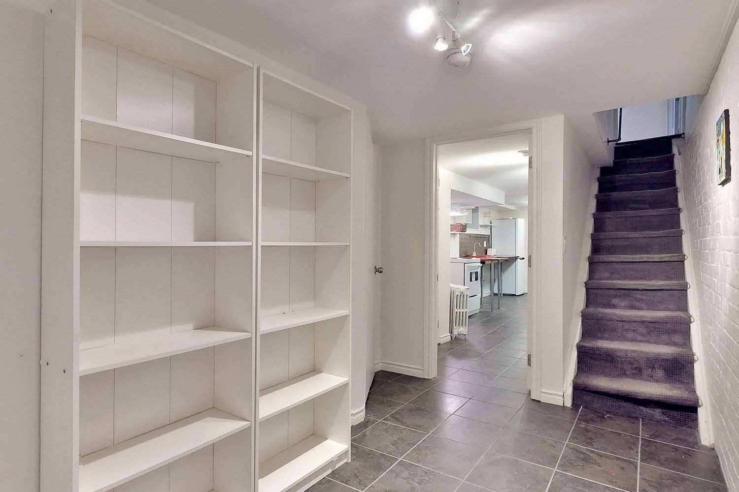 115 Gore Vale Ave