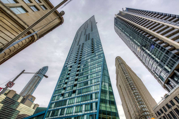 8 The Esplanade Ave 8 The Esplanade Ave