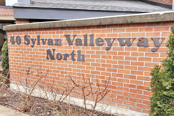 40 Sylvan Valleyway Way 40 Sylvan Valleyway Way