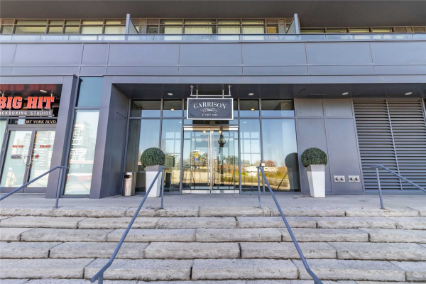 169 Fort York Blvd, Toronto