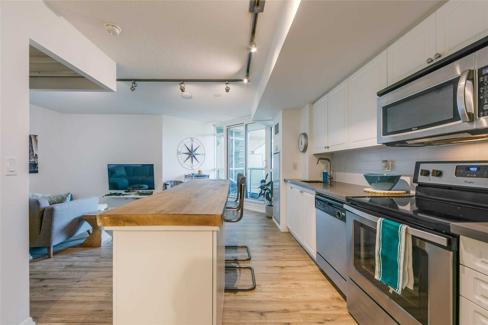 #616 - 215 Fort York Blvd, Toronto