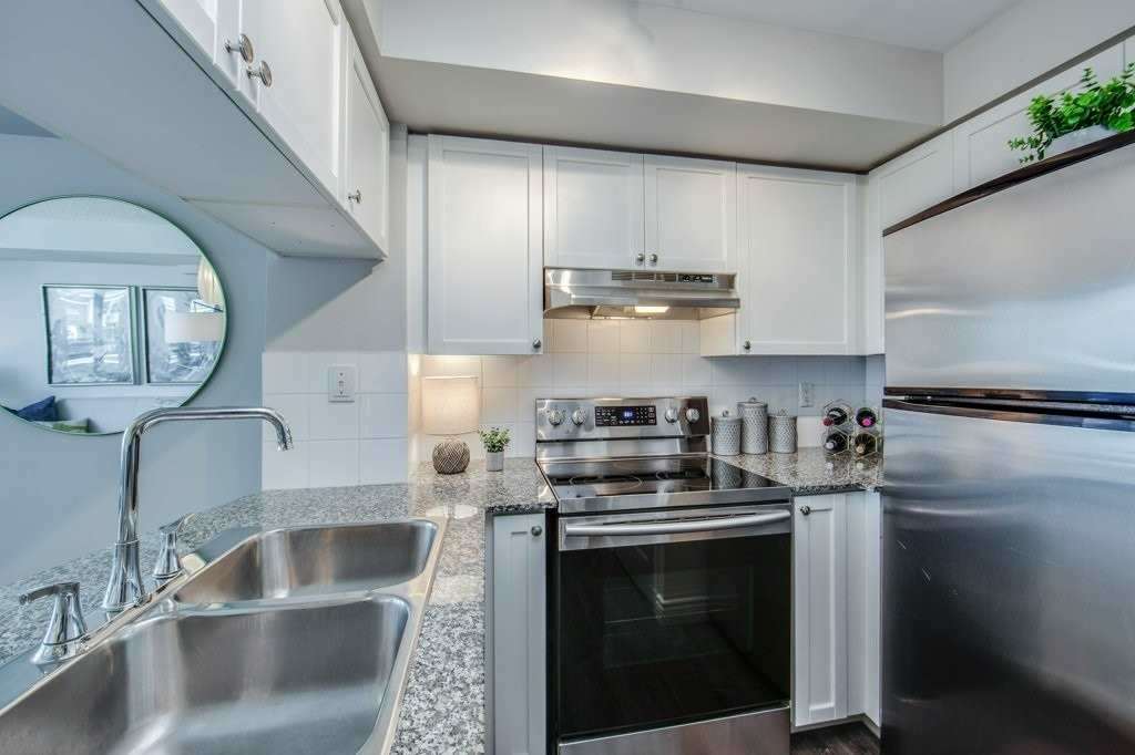 230 Queens Quay W #222