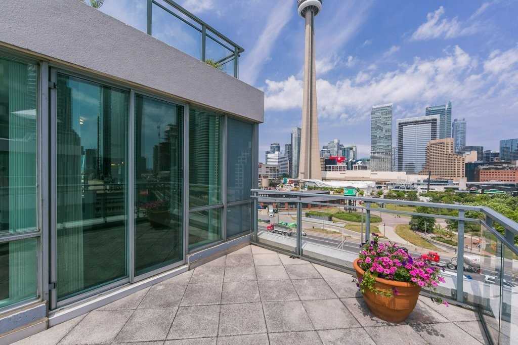 230 Queens Quay W #222