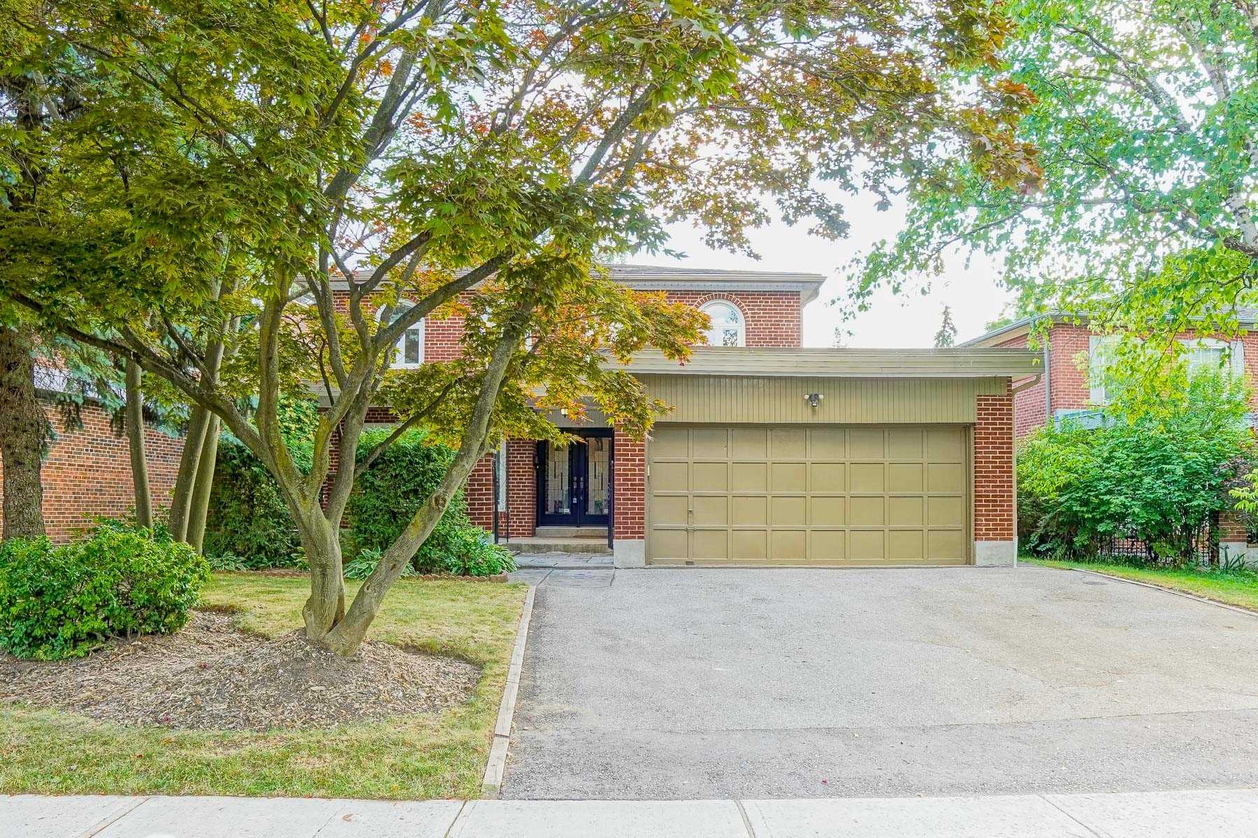 Craigmont Dr (MLS® C4847951) See this detached house for sale in