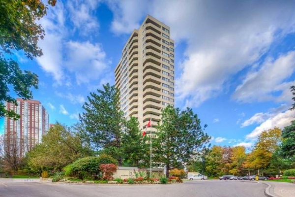 75 Wynford Heights Cres 75 Wynford Heights Cres