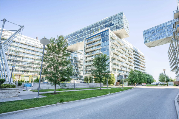 39 Queens Quay E, Toronto