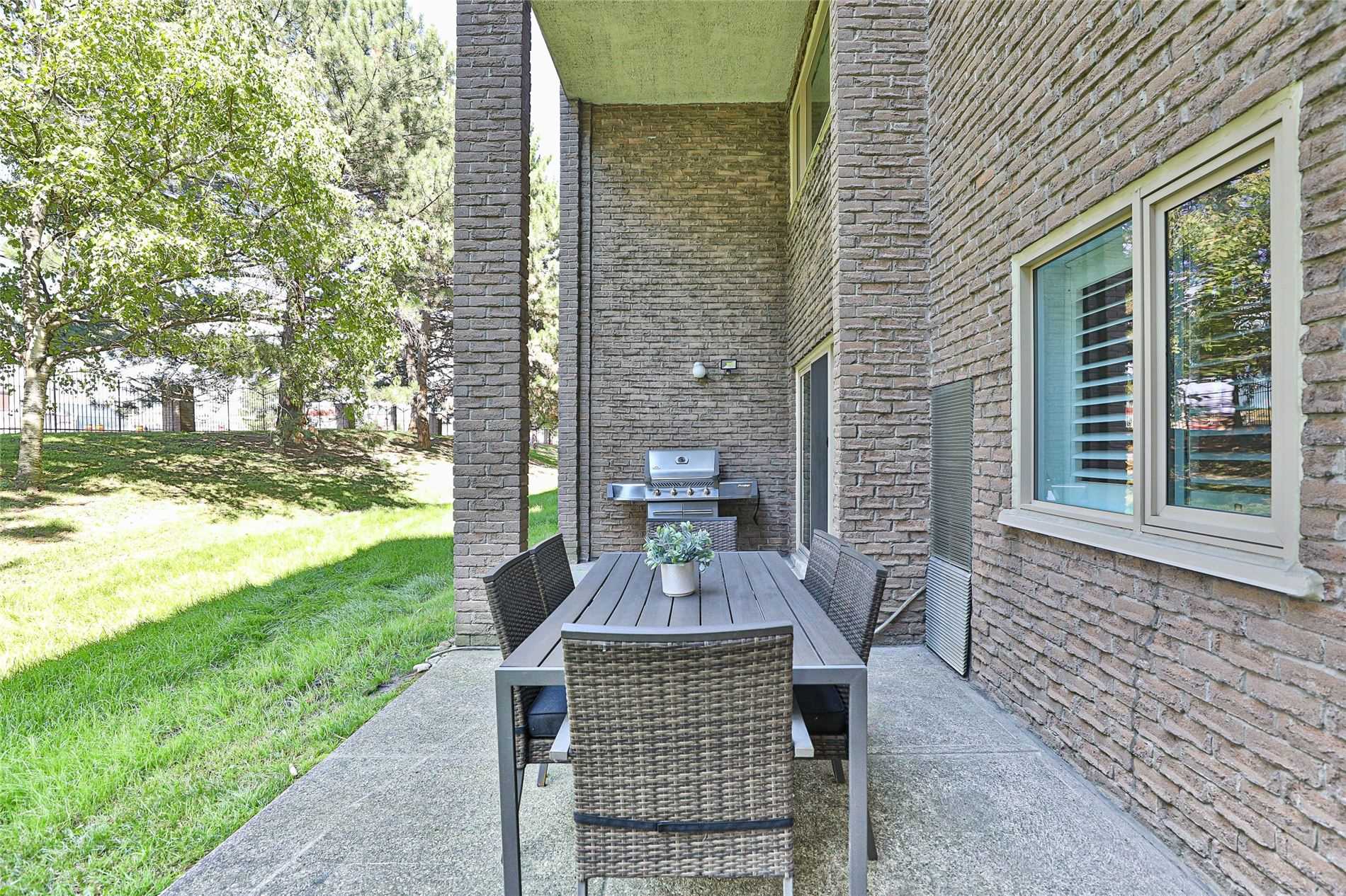 Don Mills Rd (MLS® C4884097) See this condo townhouse for sale in