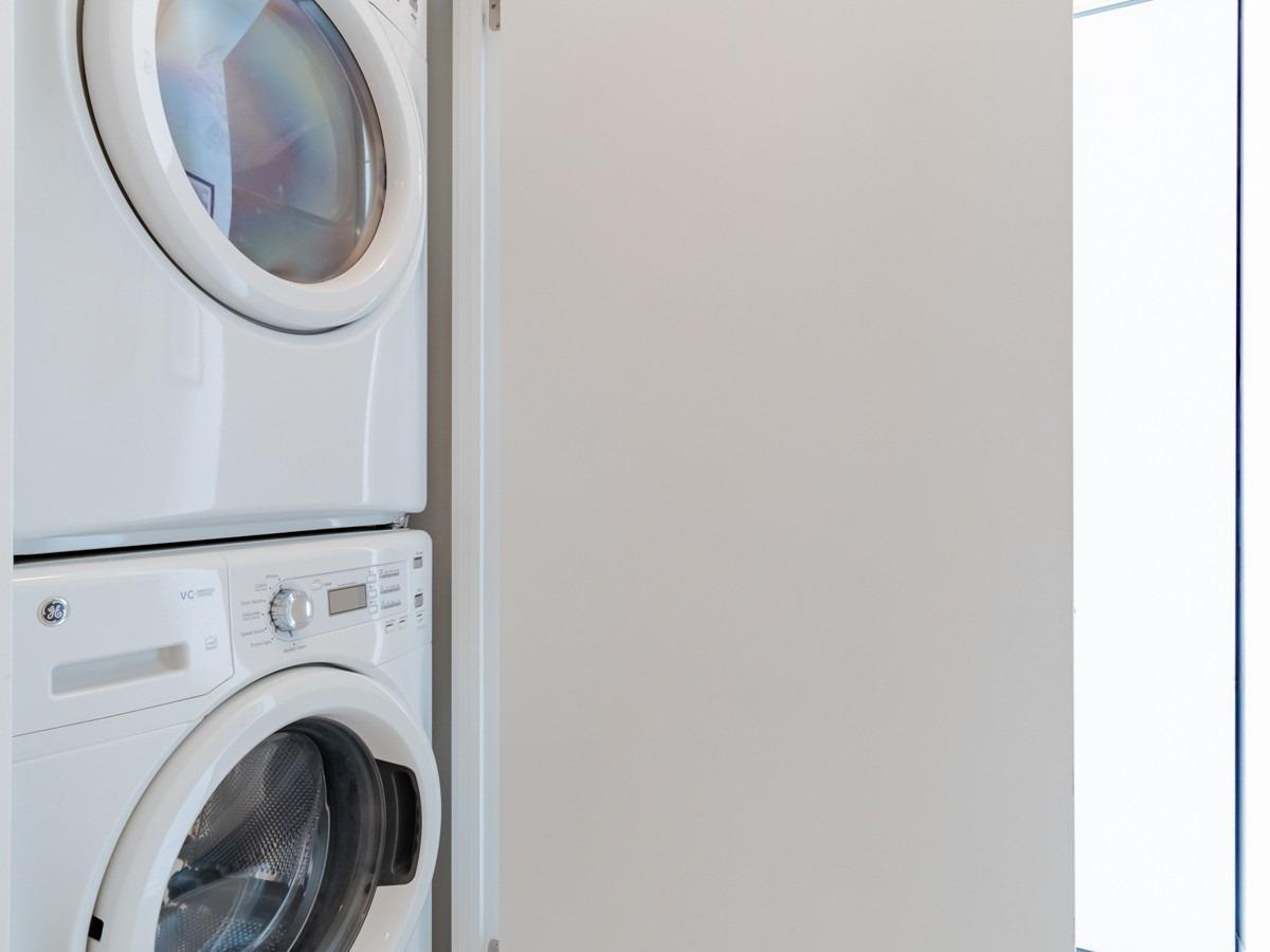 20 Bruyeres Mews, #1106