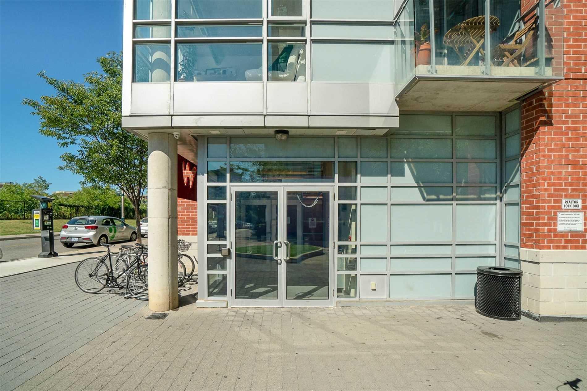 Sudbury St (MLS® C4912121) See this condo apartment for sale in