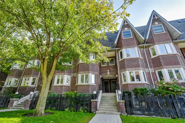895 Adelaide St W, Toronto