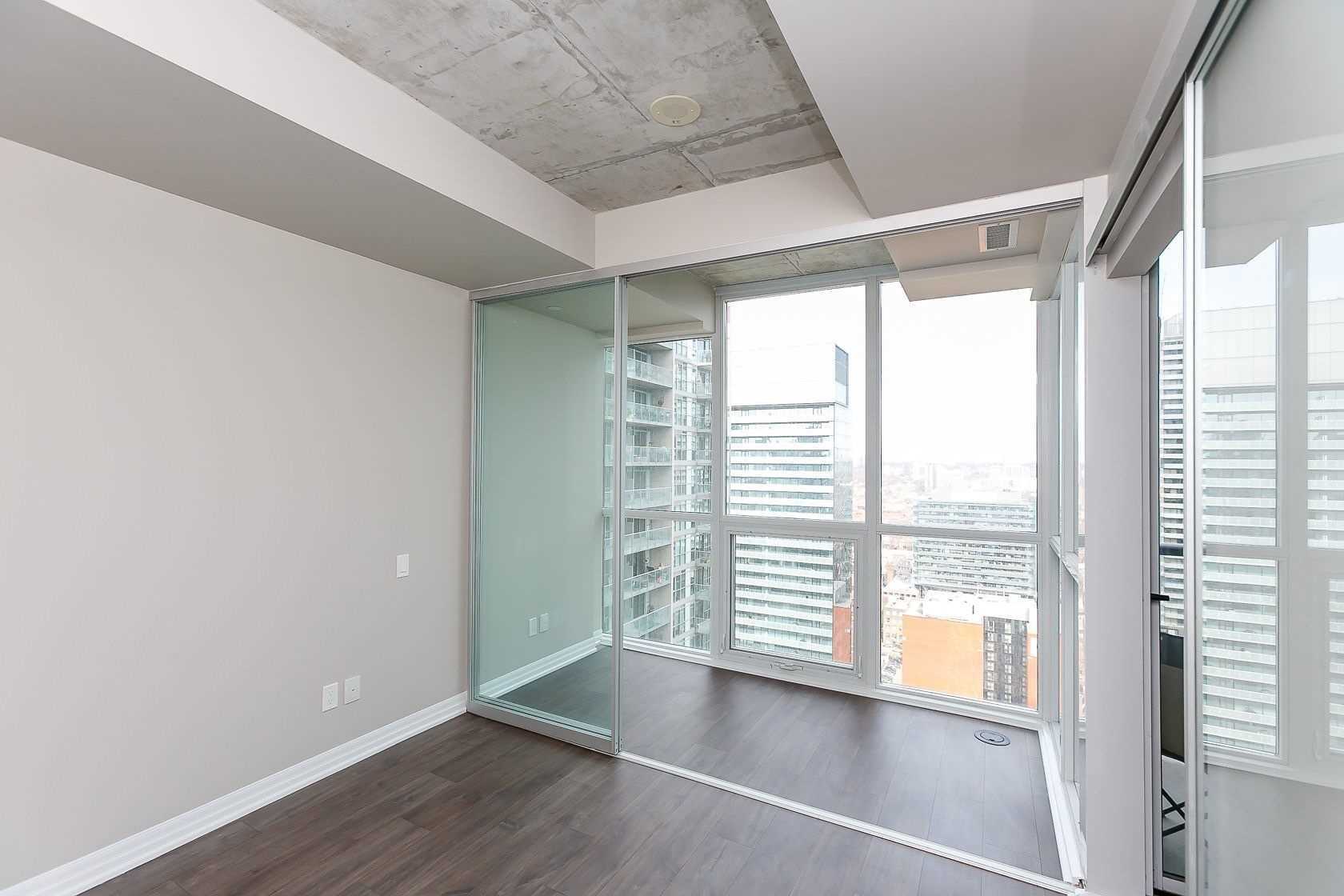 88 Blue Jays Way #2001