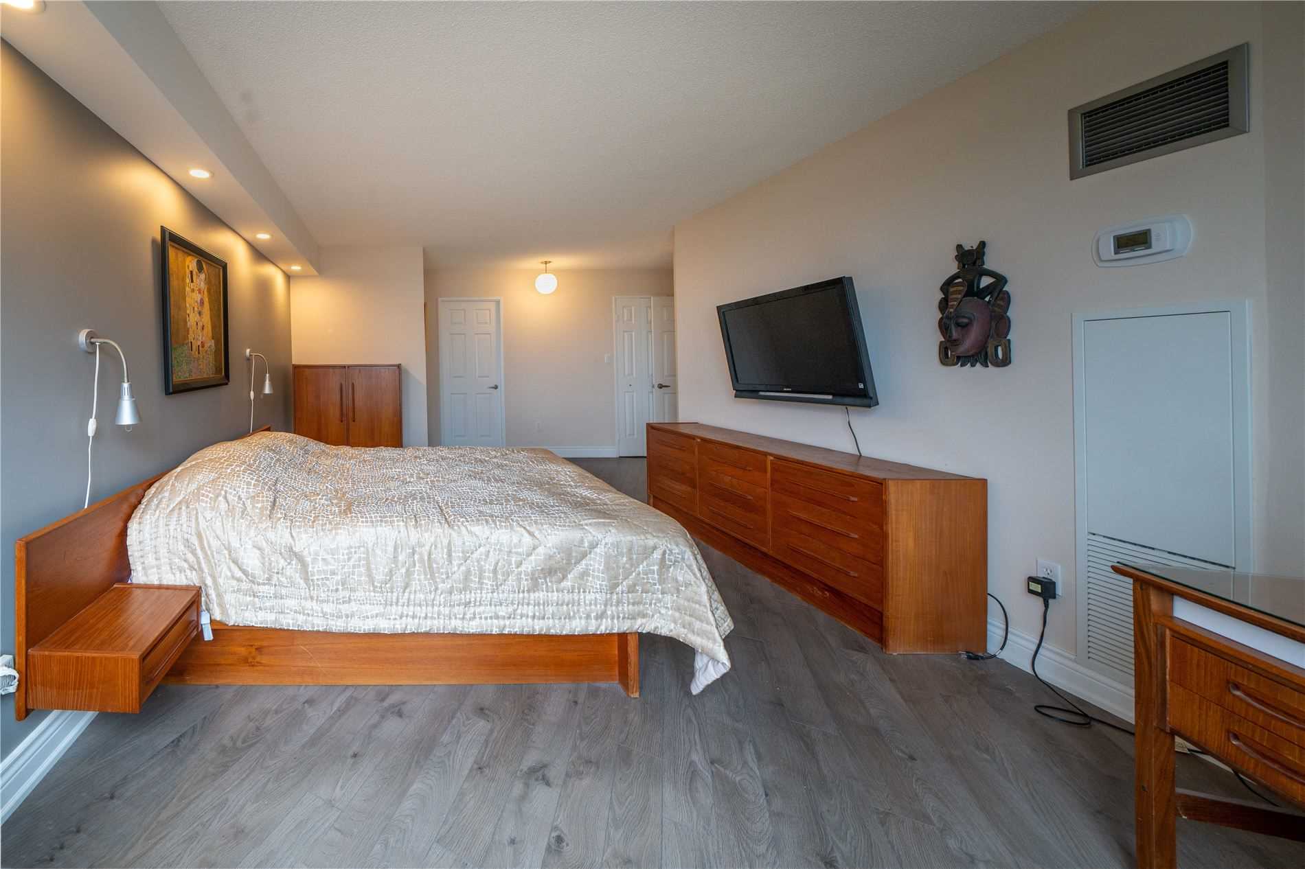 5444 Yonge St, #1404